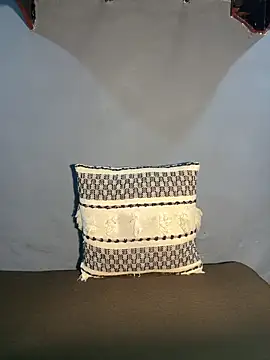 AteneoJr's cam snapshot