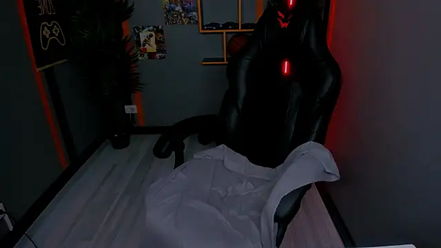 LandonMalone's cam snapshot