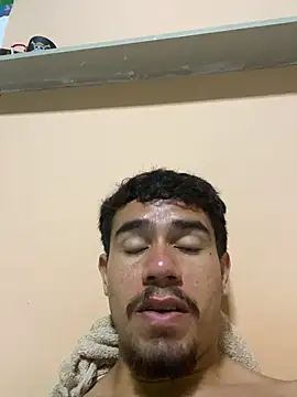 reipromiscuo01's cam snapshot