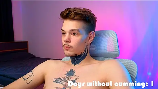 DENIS_HERE's cam snapshot