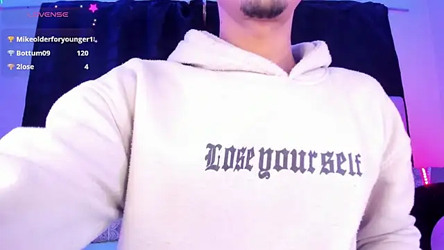 Ethan_Boyy's cam snapshot