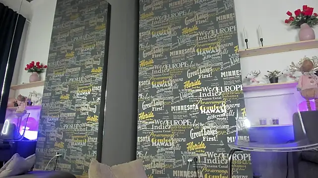 DemmiLove's cam snapshot