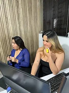 Antonella_Julieta live sex cam