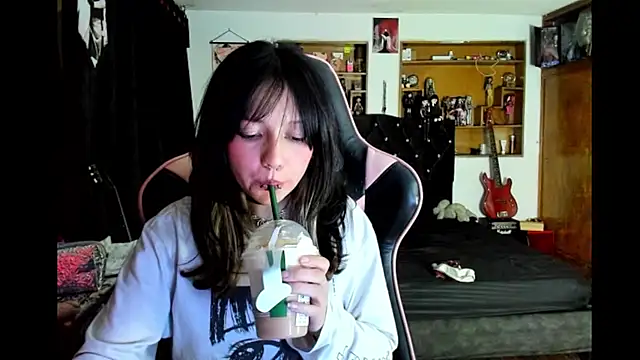 Maki_Zein_ live sex cam