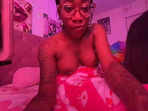 VixenCapri live sex cam