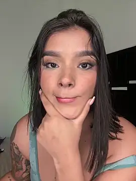 Allegra-Fiore live sex cam