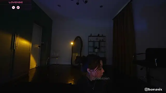 baeasian live sex cam