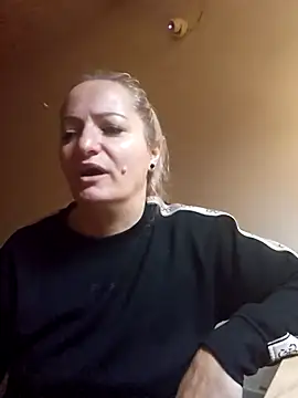 LadyTouch's cam snapshot