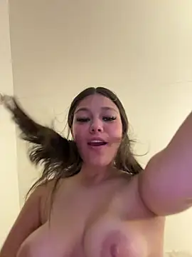 Alyshanon18 live sex cam