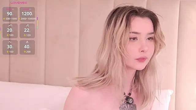 Nesolla live sex cam