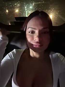 Irina_Velvett live sex cam