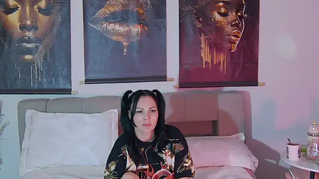 ReiyaRey's cam snapshot