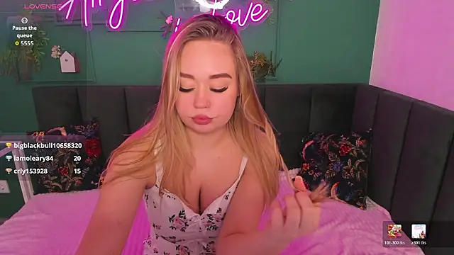 BellaAiry's cam snapshot