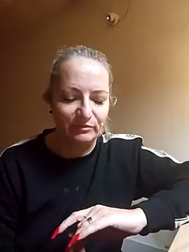 LadyTouch's cam snapshot