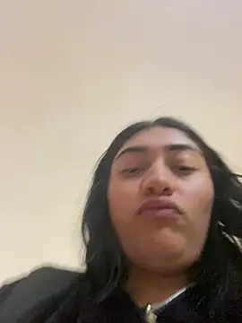 Georgia_Pink's cam snapshot