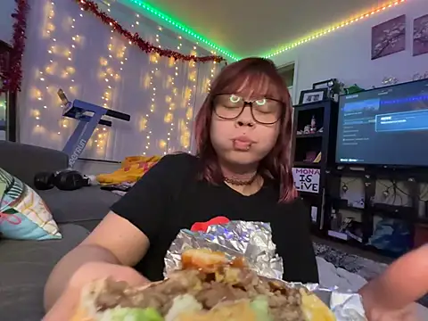 moan4mona's cam snapshot