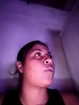 Giselabrunette25's cam snapshot