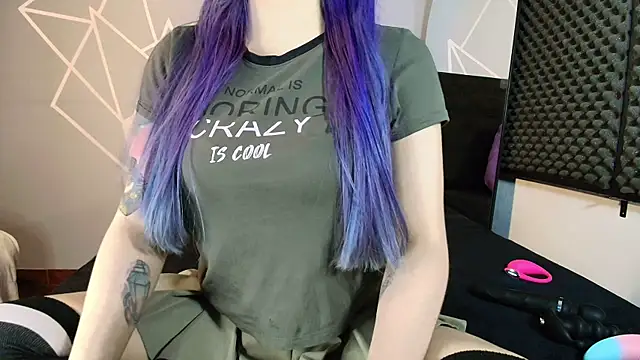 karlamoon23's cam snapshot