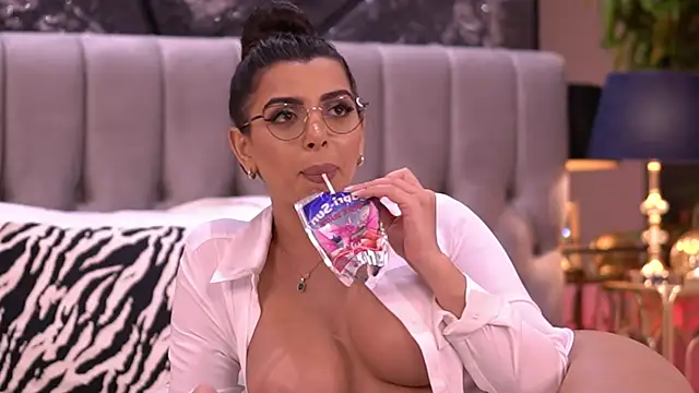 NicoleCellini's cam snapshot