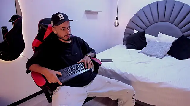 MatthewCullen's cam snapshot