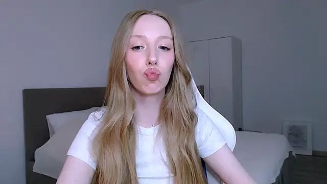 Luna_insniity's cam snapshot