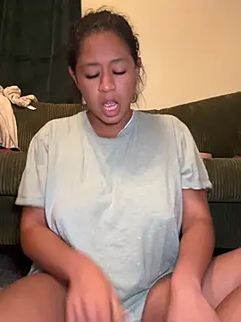 AshleyLoveee's cam snapshot