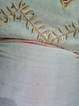 Priya_Bong live sex cam