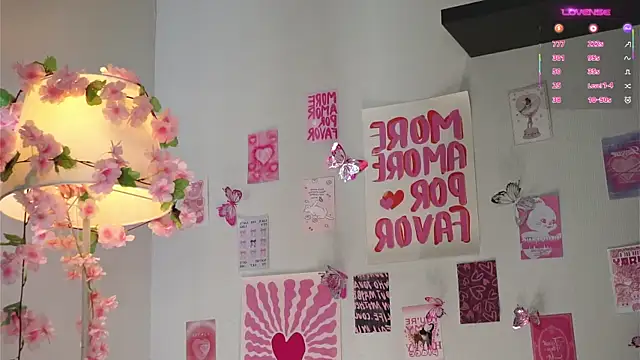 AmiLewis live sex cam