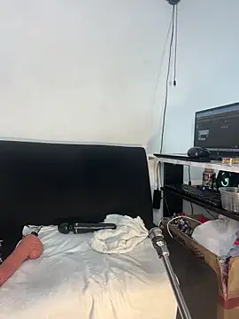 chiquimaturesexy live sex cam