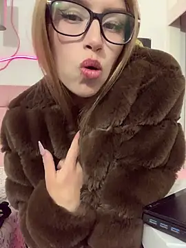 PrettyAshley_ live sex cam