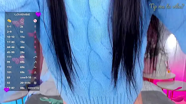 Mayzzie live sex cam