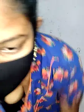 Hotcouplepriya live sex cam