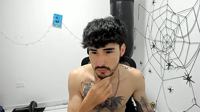 DmitriSanders live sex cam