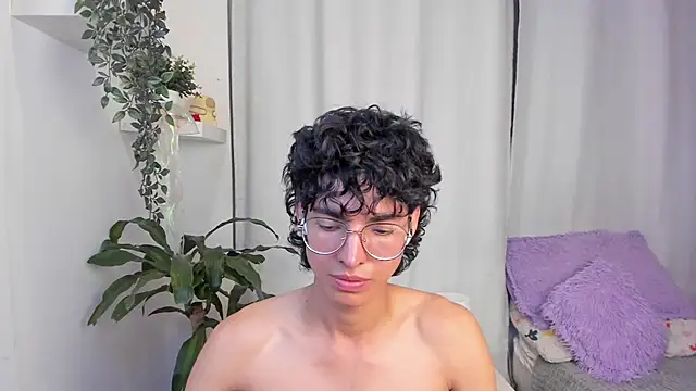 santy-kitty live sex cam