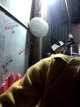 Bella-222 live sex cam