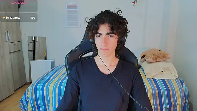 Nude_Boy18 live sex cam