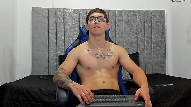 Calvin_Hunter live sex cam