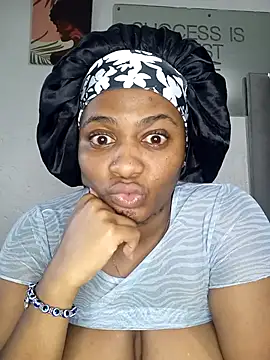 CocoBootyyy live sex cam