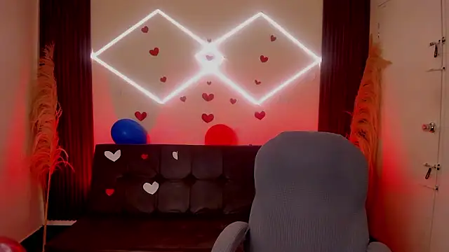 lunaalynch live sex cam