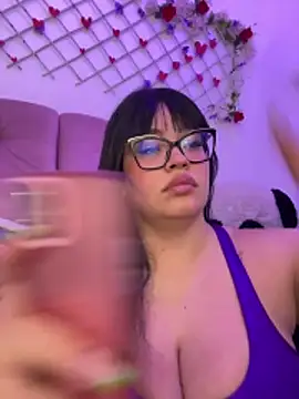 Emily_Taylor2 live sex cam