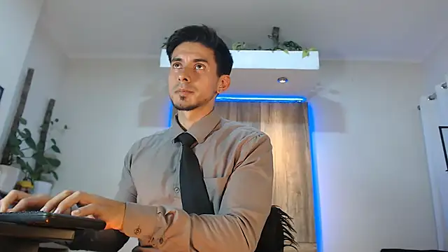 Andrew_4_ live sex cam