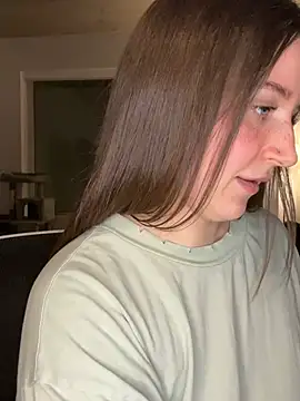 nerdynina live sex cam