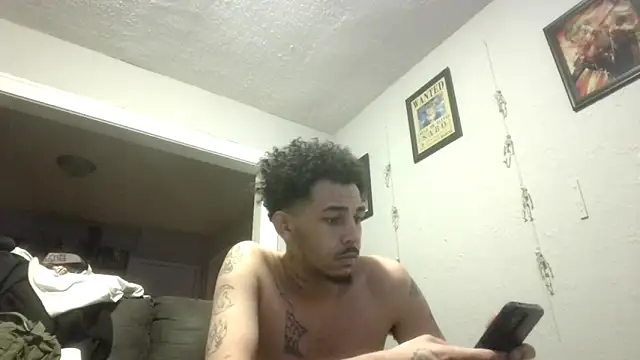 bigdickjojo69 live sex cam