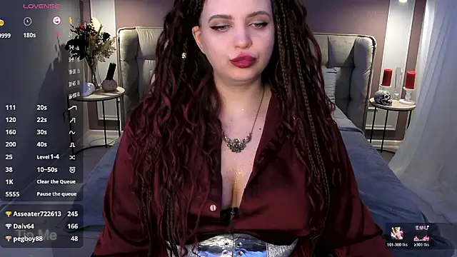 Miss_Maya_Mils live sex cam