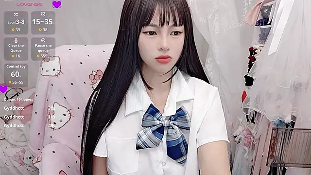 9aunatiis live sex cam