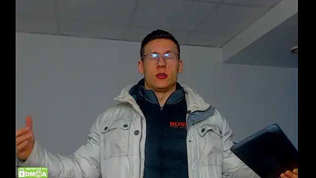 ZeinMiracles live sex cam