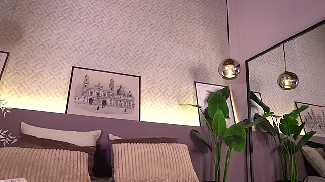 ElleDiane live sex cam