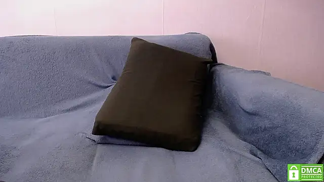 kiabigdiick live sex cam