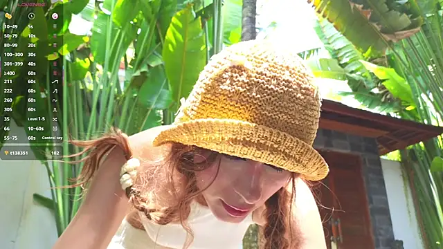 candyboofairy live sex cam