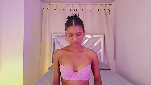 Lia_Taylor1 live sex cam